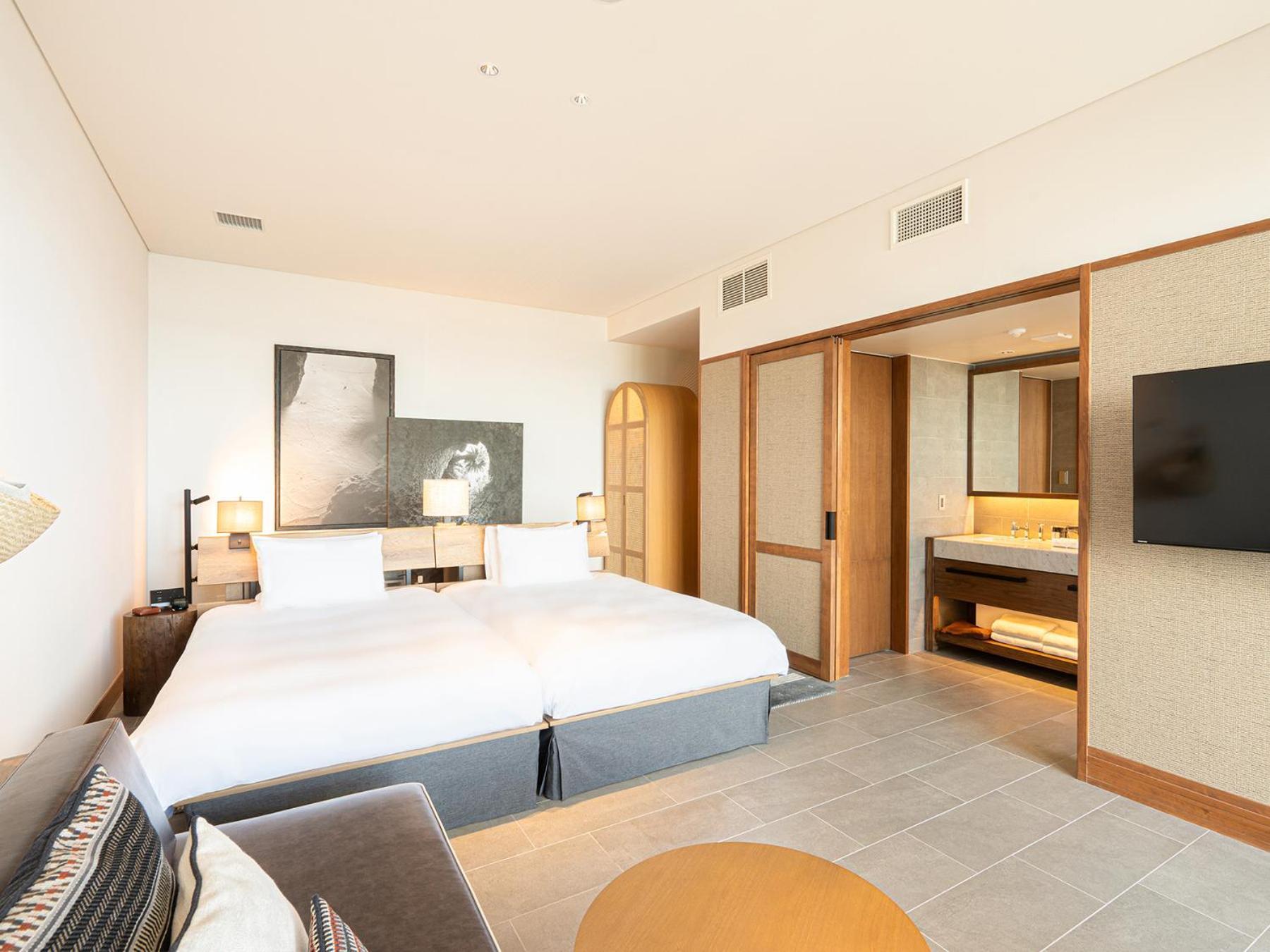 One Suite The Grand Nakijin Δωμάτιο φωτογραφία